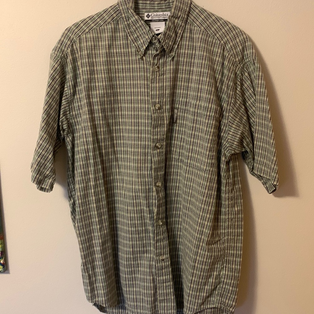 Columbia casual plaid button down